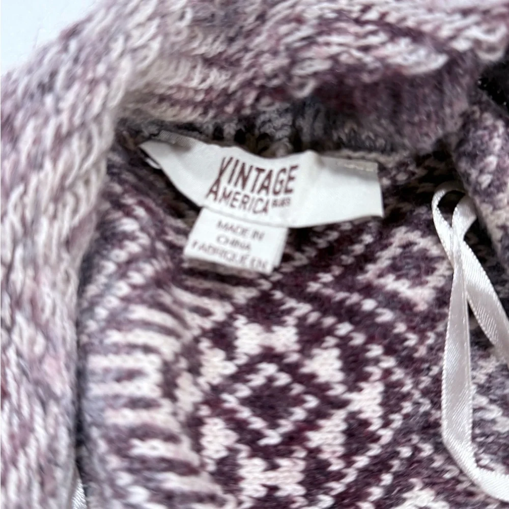 Vintage America Burgundy & Cream Patterned Cardigan – Size Small - Picture 3 of 6